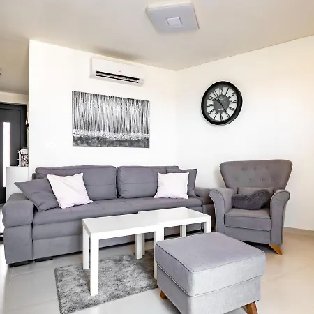 Boutique La Perla Jacuzzi Apartment