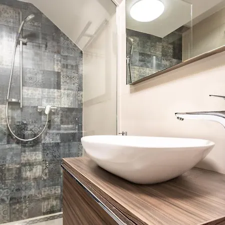 Boutique La Perla Jacuzzi Apartment