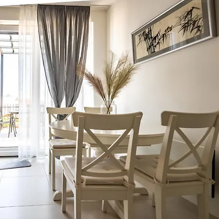 Apartment Boutique La Perla Jacuzzi Murter