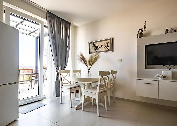 Boutique La Perla Jacuzzi *