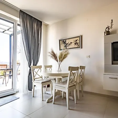 Boutique La Perla Jacuzzi *