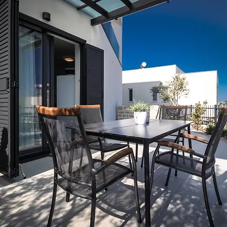 Boutique La Perla Jacuzzi Appartement *